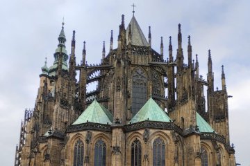 Vlastivědná vycházka žáků pátých tříd na Pražský hrad a jejich postřehy